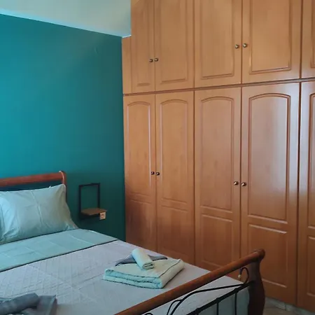 Anthi's - Three Bedroom