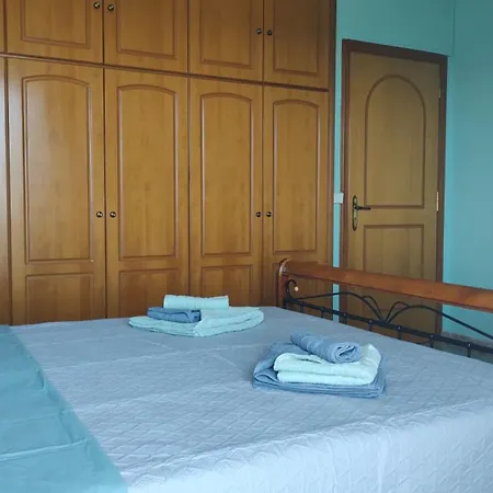 Anthi's - Three Bedroom Apartment