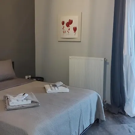 Anthi's - Three Bedroom Apartment *